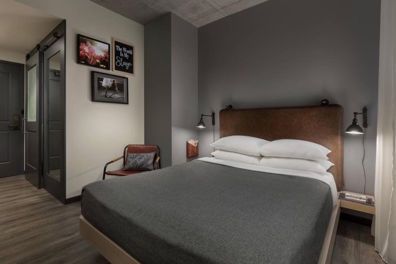Moxy Boston Downtown Hotel Exterior photo