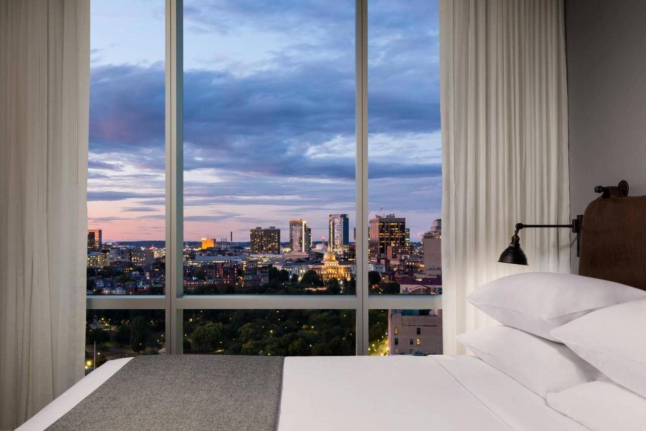 Moxy Boston Downtown Hotel Exterior photo