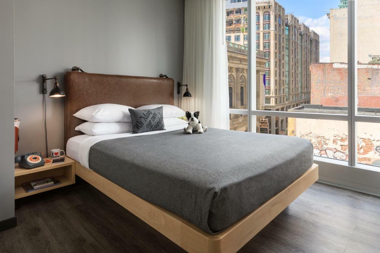 Moxy Boston Downtown Hotel Exterior photo