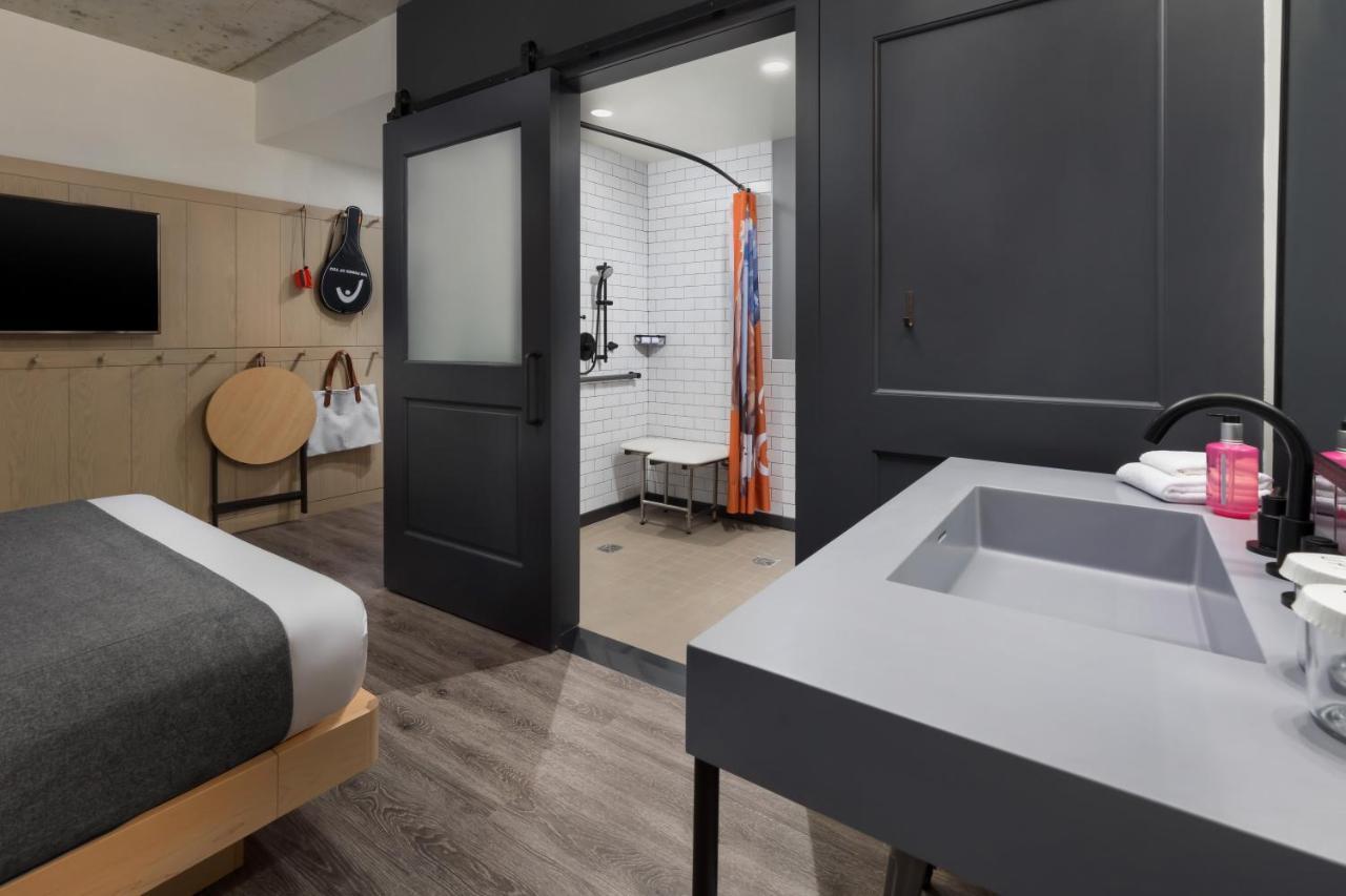 Moxy Boston Downtown Hotel Exterior photo