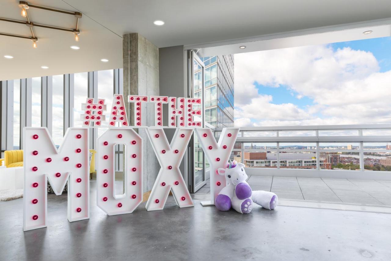 Moxy Boston Downtown Hotel Exterior photo